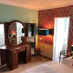 Corso, & Cafe, Garni Hotel