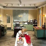 Corso, & Cafe, Garni