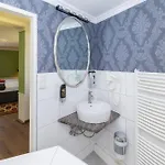 Hotel Corso, & Cafe, Garni Pressbaum