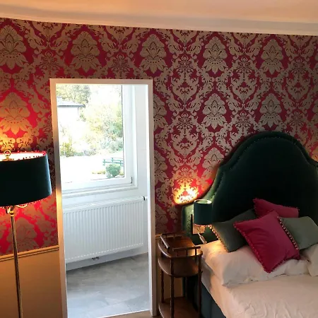 Hotel Corso, & Cafe, Garni Pressbaum