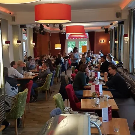 Corso, & Cafe, Garni Hotel