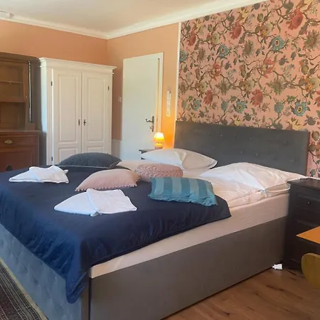 Corso, & Cafe, Garni Pressbaum