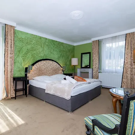 Corso, & Cafe, Garni Hotel *