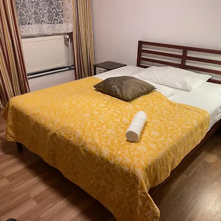 Corso, & Cafe, Garni *