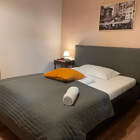 Corso, & Cafe, Garni Hotel