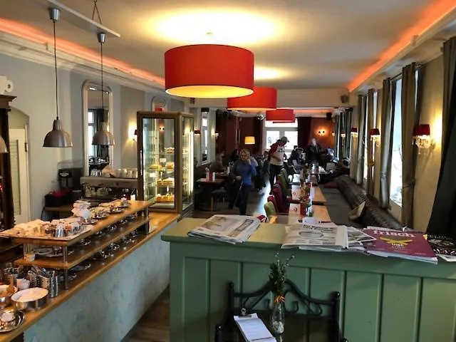 Corso, & Cafe, Garni