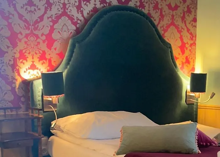 Corso, & Cafe, Garni Hotel