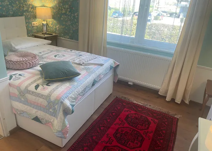 Corso, & Cafe, Garni Pressbaum