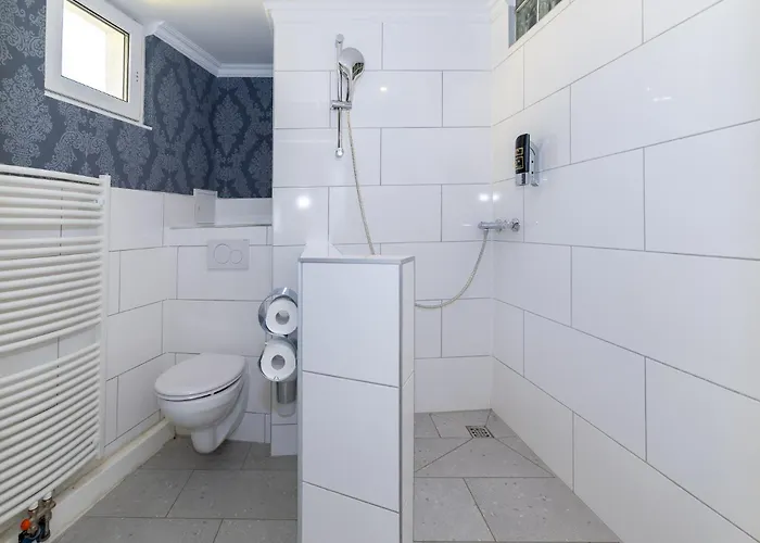 Hotel Corso, & Cafe, Garni Pressbaum