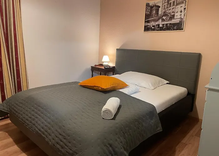 Corso, & Cafe, Garni Hotel